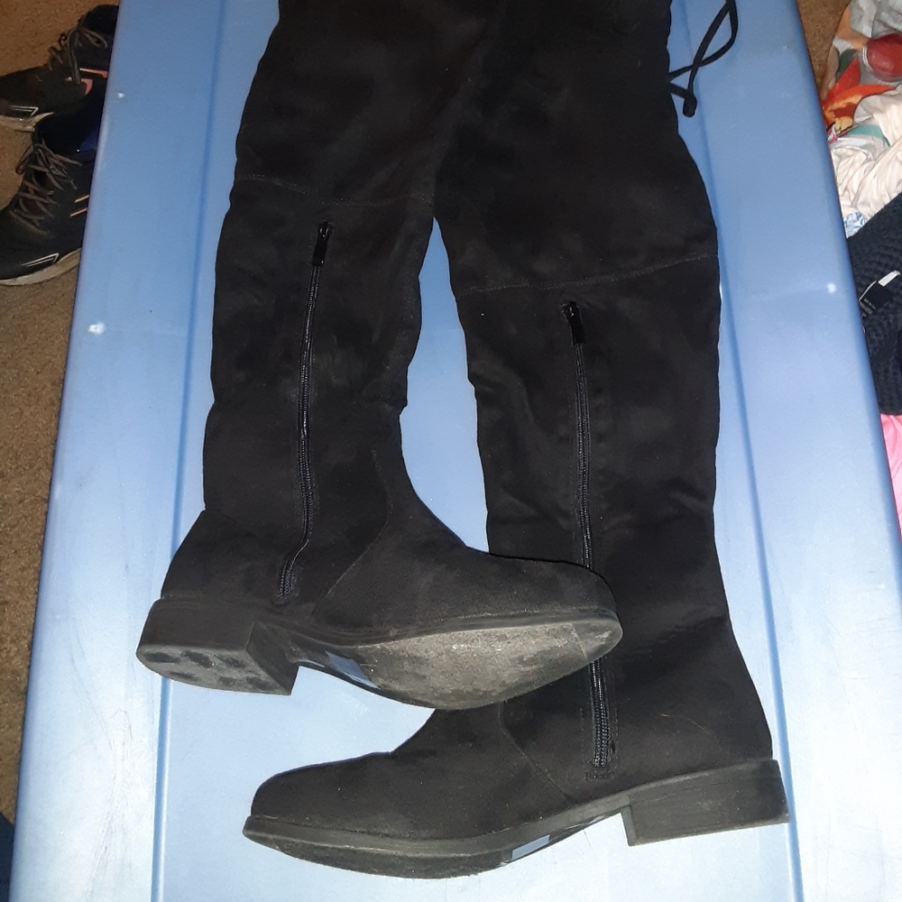 Black knee high boots size 10